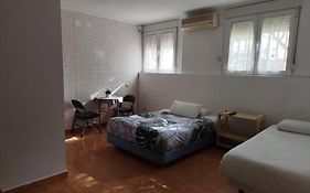 Apartamento y Habitaciones El Colmenar